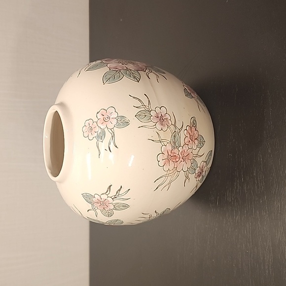 Other - Vintage Floral Porcelain Vase